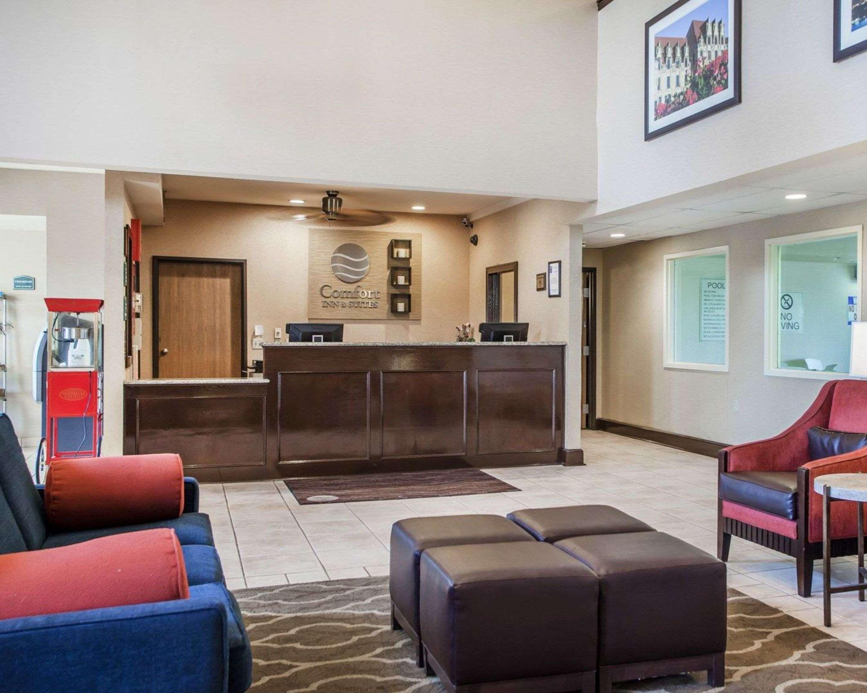 Comfort Inn & Suites St Louis - Chesterfield Exterior photo